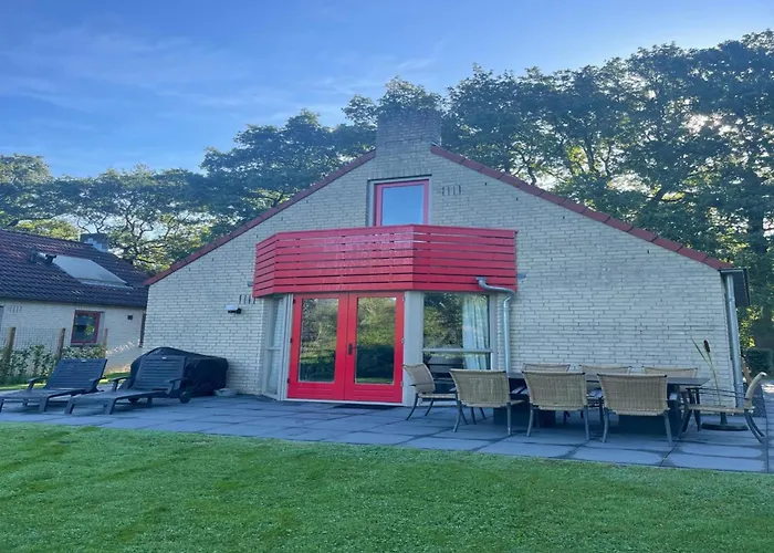 Sunny Family By The 度假居